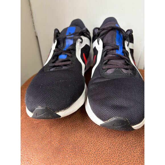 NIKE MENS SNEAKER RUNNING SHOES SIZE 11 DOWNSHIFTER BLACK RED BLUE COMFORTABLE - Picture 2 of 9